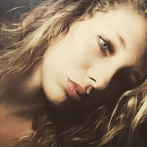 Meet your Posher, Catie